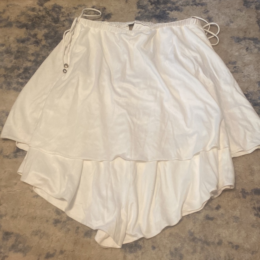 White suede Sabo Skirt romper size medium - Picture 4 of 5